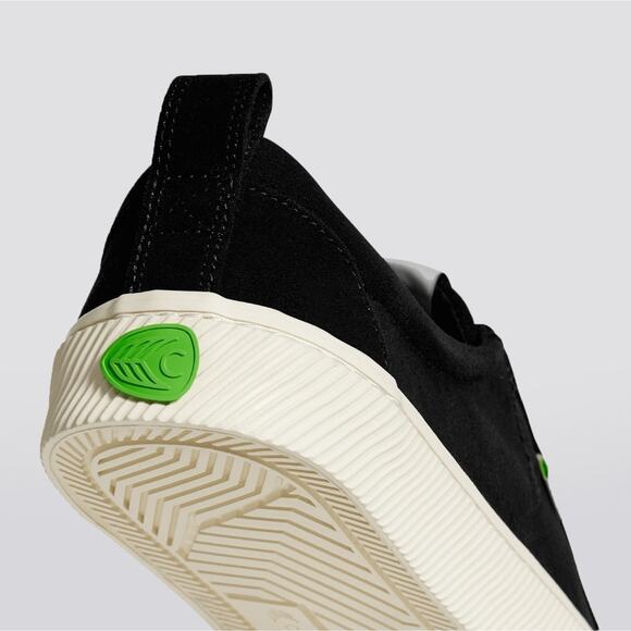 CARIUMA Low Black Suede Sneaker Size 9.5 Women / 8 Men - Picture 3 of 5